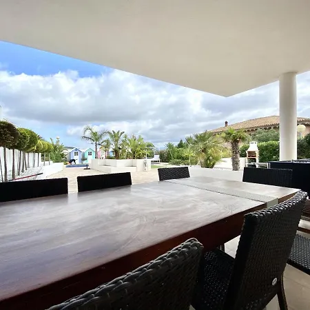 Afortunada - Air-conditioning In Bedrooms Villa